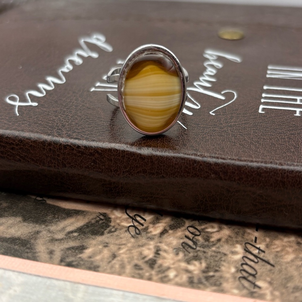 Vintage 1970s Yellow Striped Agate Ring • Stainless Steel Adjustable - Picture 11 of 15